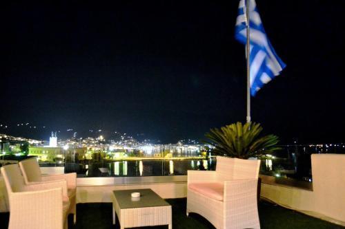 Saga Hotel Poros Town Buitenkant foto